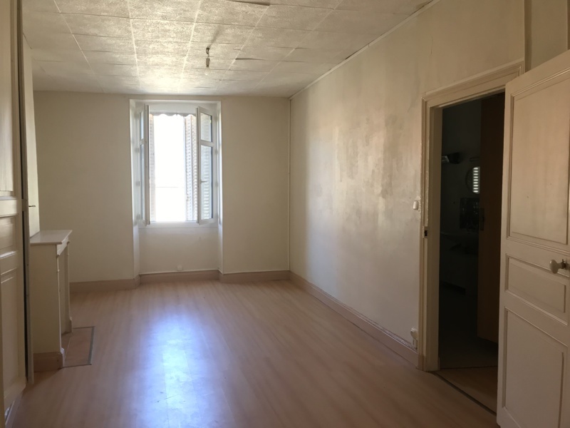Vente Immeuble BOURGANEUF - -  263 m² - (23400)