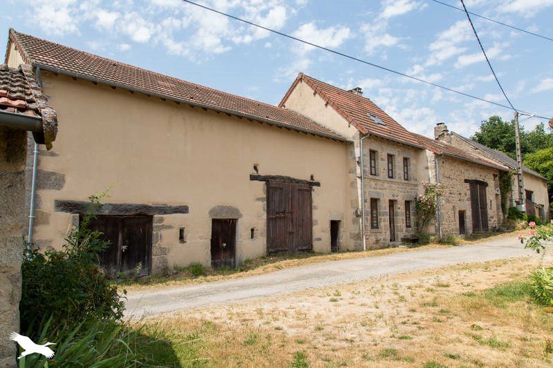 Vente Maison ST HILAIRE LE CHATEAU - 14 pièces -350 m² - (23250)