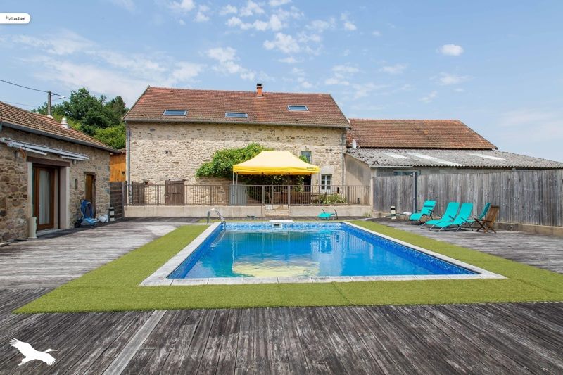 Vente Maison ST HILAIRE LE CHATEAU - 14 pièces -350 m² - (23250)