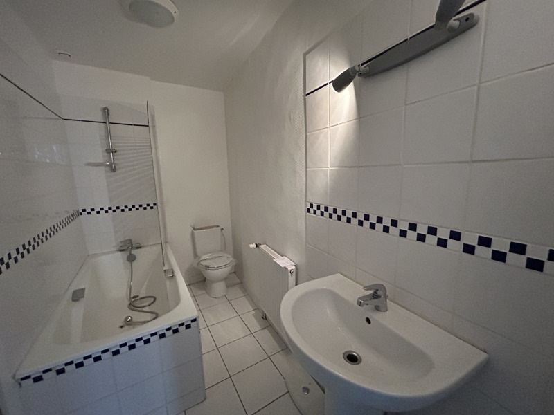 Vente Immeuble BOURGANEUF - -  184 m² - (23400)