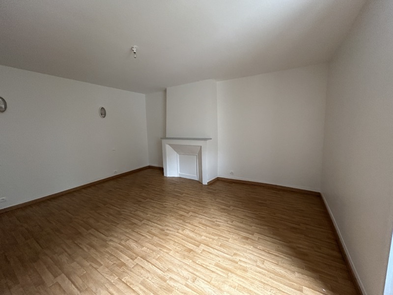 Vente Immeuble BOURGANEUF - -  184 m² - (23400)