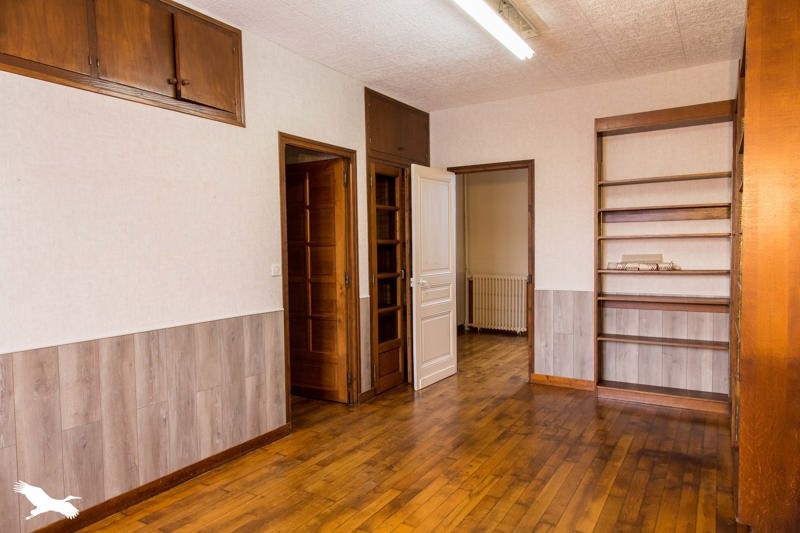 Vente Maison BOURGANEUF - 6 pièces -216 m² - (23400)