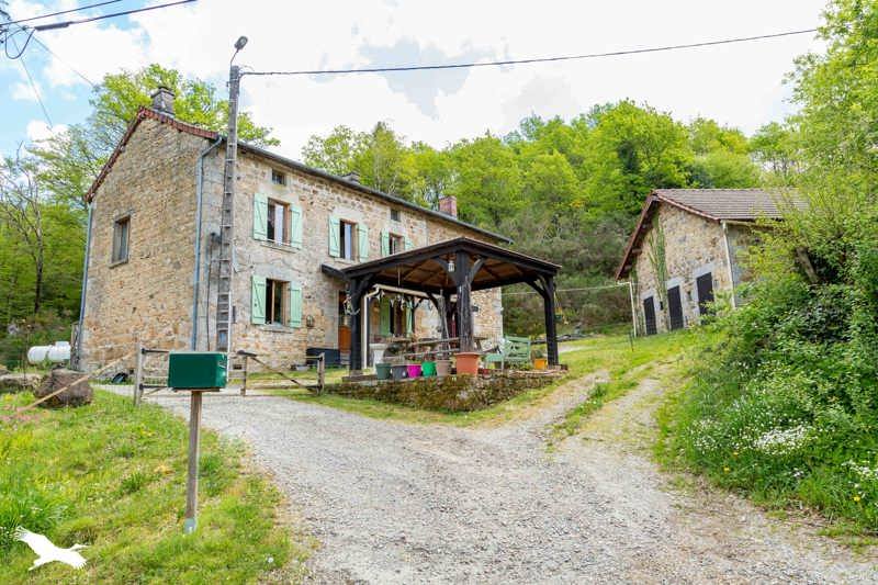 Vente Maison ST MOREIL - 5 pièces -165 m² - (23400)