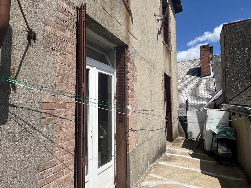 Vente Maison BOURGANEUF - 6 pièces -120 m² - (23400)
