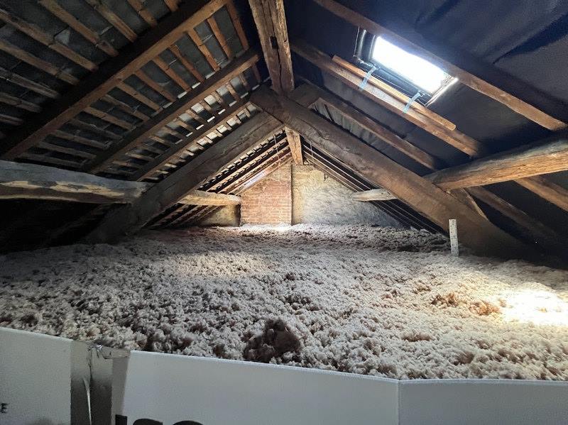 Vente Maison ST HILAIRE LE CHATEAU - 9 pièces -210 m² - (23250)