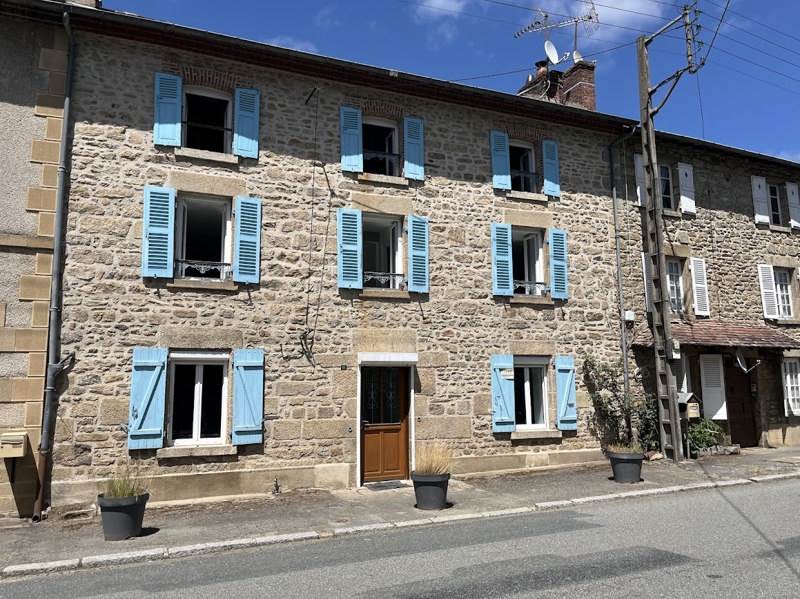 Vente Maison ST HILAIRE LE CHATEAU - 9 pièces -210 m² - (23250)