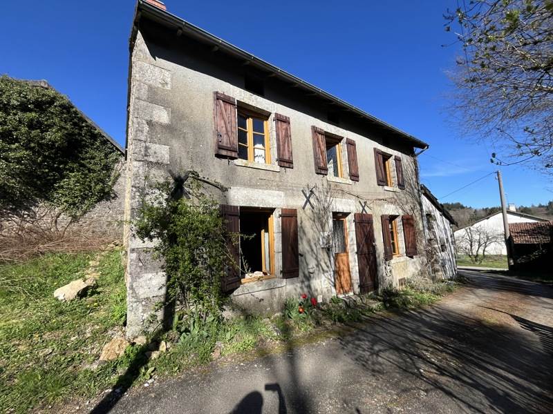 Vente Maison MONTBOUCHER - 5 pièces -110 m² - (23400)