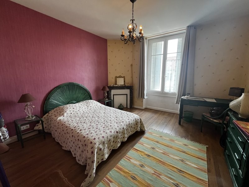 Vente Immeuble BOURGANEUF - -  276 m² - (23400)