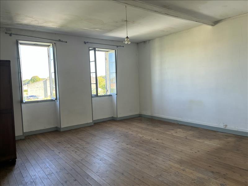 Vente Maison EYRANS - 2 pièces -83 m² - (33390)