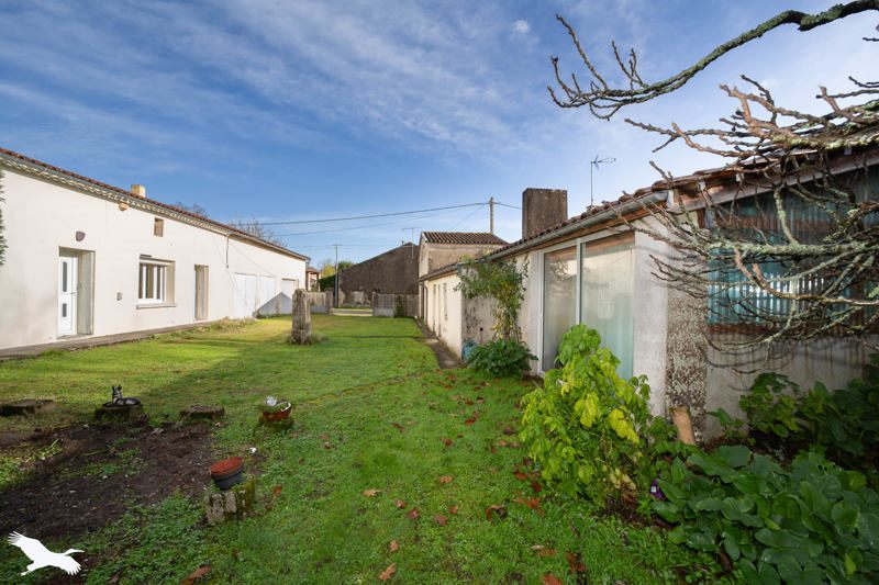 Vente Maison ST AUBIN DE BLAYE - 5 pièces -103 m² - (33820)