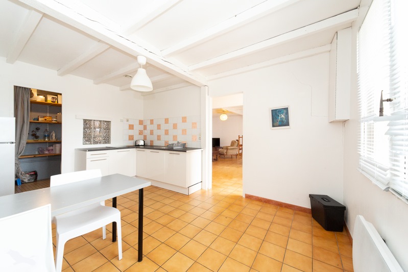 Vente Immeuble ST ANDRONY - -  400 m² - (33390)