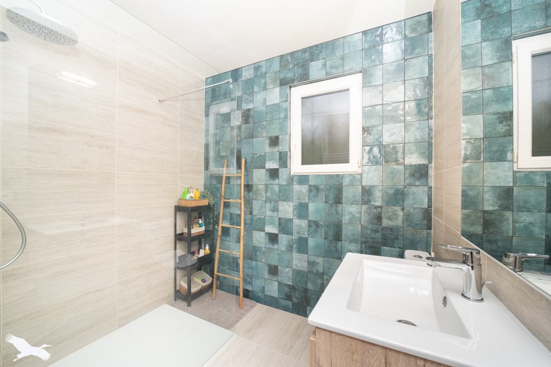 Vente Maison BAYON SUR GIRONDE - 5 pièces -127 m² - (33710)