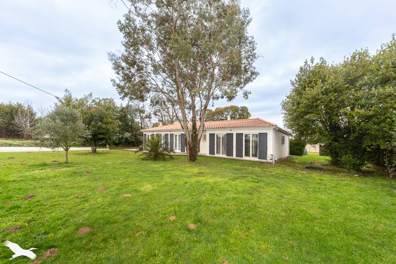 Vente Maison BAYON SUR GIRONDE - 5 pièces -127 m² - (33710)