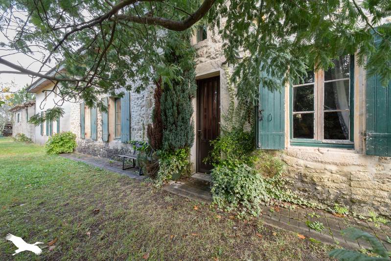 Vente Maison CARTELEGUE - 5 pièces -161 m² - (33390)