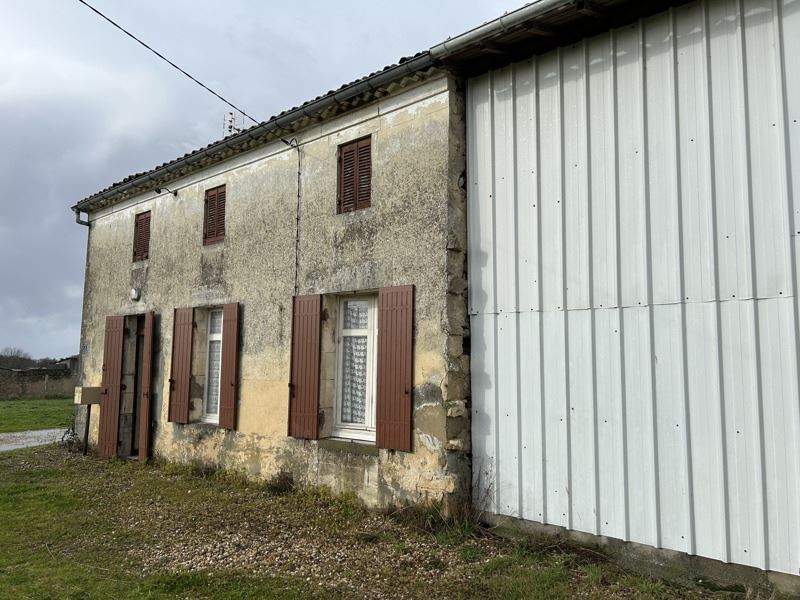 Vente Maison Saint-Ciers-sur-Gironde - 2 pièces -85 m² - (33820)