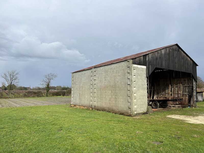 Vente Maison Saint-Ciers-sur-Gironde - 2 pièces -85 m² - (33820)