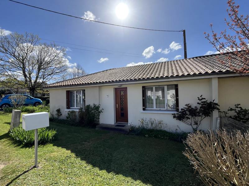 Vente Maison BLAYE - 4 pièces -81 m² - (33390)