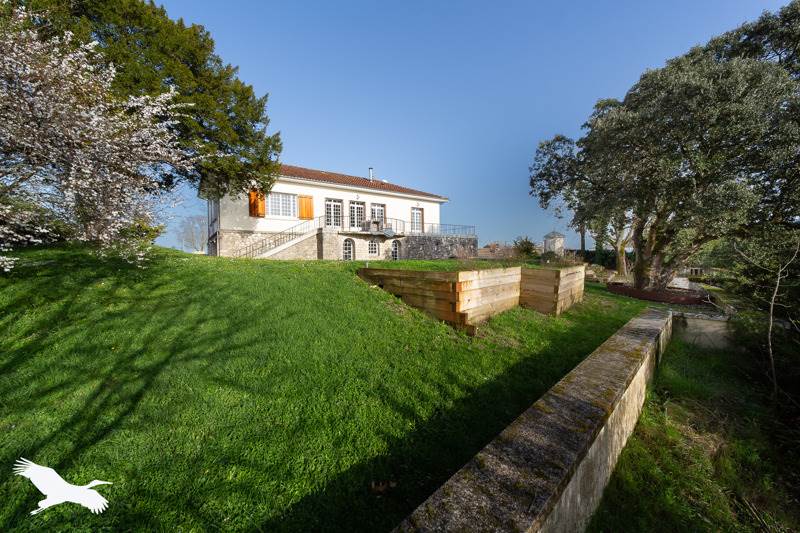 Vente Maison BLAYE - 4 pièces -126 m² - (33390)