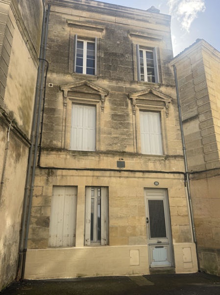 Vente Immeuble BLAYE - -  250 m² - (33390)