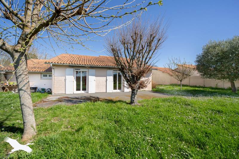 Vente Maison BLAYE - 5 pièces -120 m² - (33390)