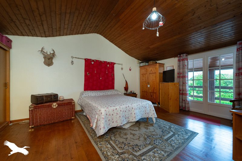 Vente Maison CARS - 5 pièces -185 m² - (33390)