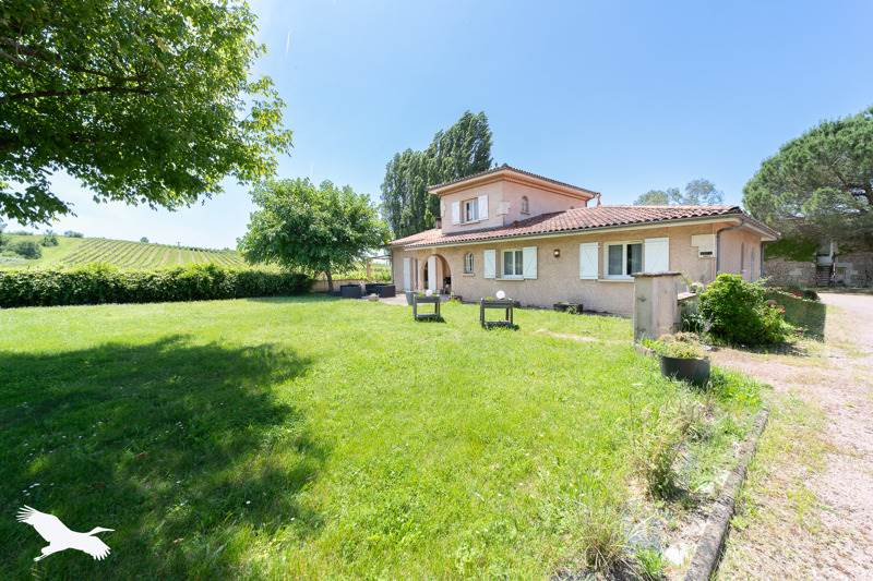 Vente Maison BERSON - 7 pièces -170 m² - (33390)