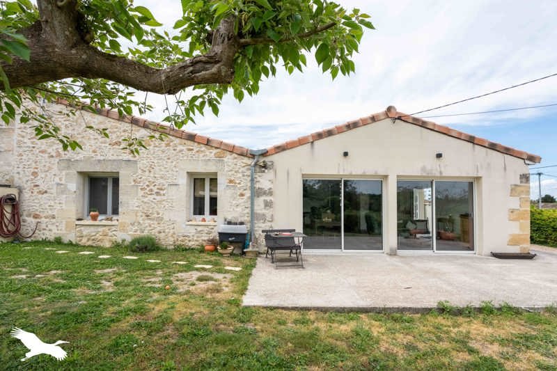 Vente Maison CARS - 4 pièces -119 m² - (33390)