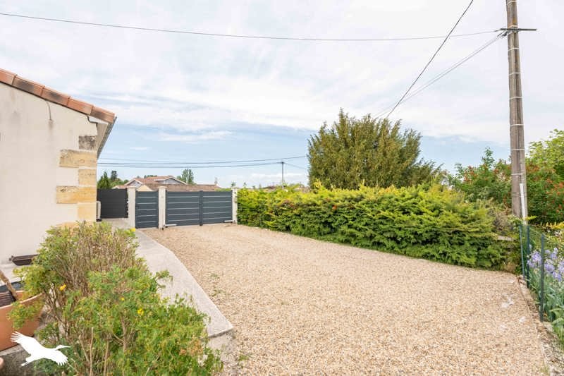 Vente Maison CARS - 4 pièces -119 m² - (33390)