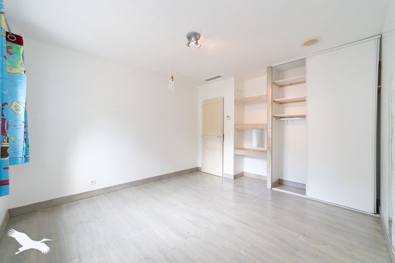Vente Maison ETAULIERS - 6 pièces -175 m² - (33820)