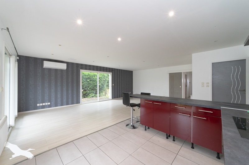 Vente Maison ANGLADE - 5 pièces -119 m² - (33390)