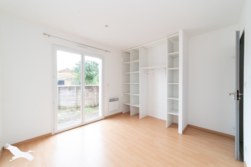 Vente Maison ANGLADE - 5 pièces -119 m² - (33390)