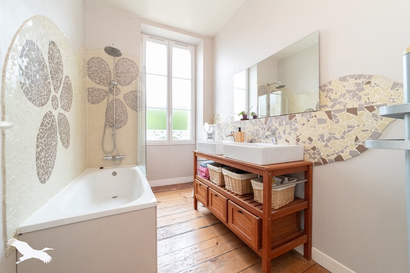 Vente Maison BLAYE - 5 pièces -184 m² - (33390)