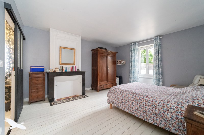 Vente Maison BLAYE - 5 pièces -184 m² - (33390)