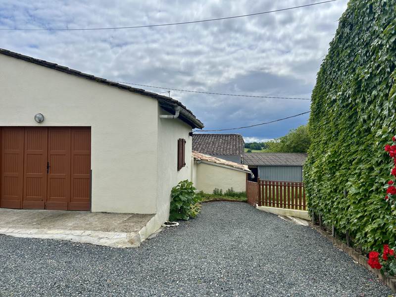 Vente Maison CARS - 2 pièces -93 m² - (33390)