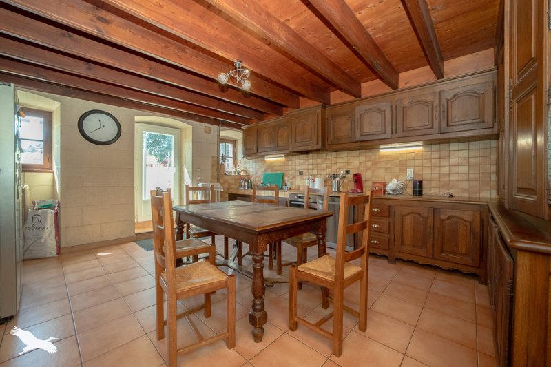 Vente Maison Plassac - 7 pièces -193 m² - (33390)