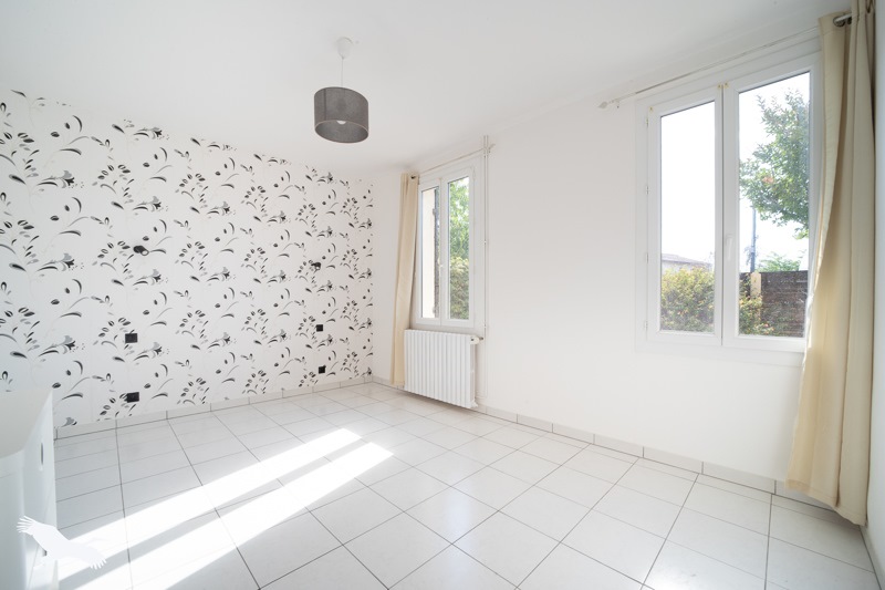 Vente Maison Saint-Aubin-de-Blaye - 6 pièces -172 m² - (33820)