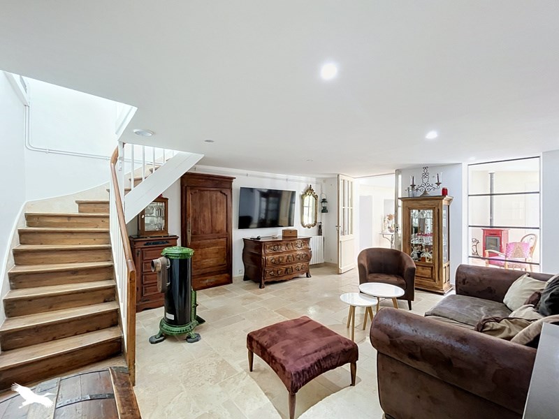 Vente Maison ST MARTIN LACAUSSADE - 7 pièces -194 m² - (33390)