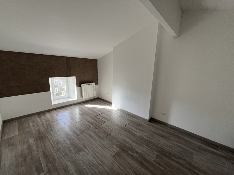 Vente Immeuble ST ANDRONY - -  140 m² - (33390)