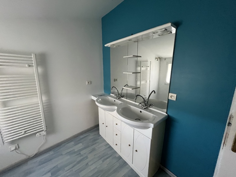 Vente Immeuble ST ANDRONY - -  140 m² - (33390)