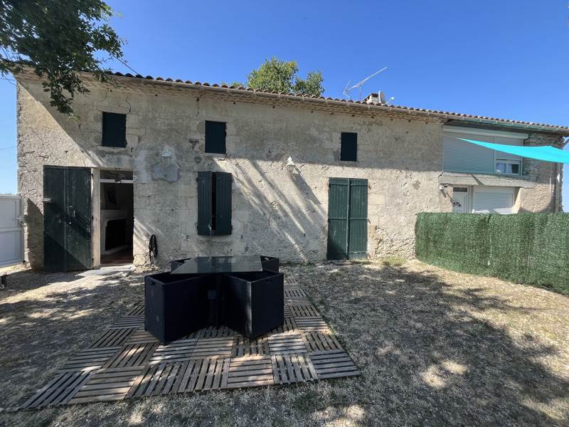 Vente Immeuble ST ANDRONY - -  140 m² - (33390)