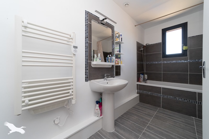 Vente Maison Eyrans - 7 pièces -190 m² - (33390)