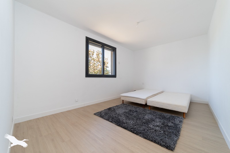 Vente Maison Eyrans - 7 pièces -190 m² - (33390)