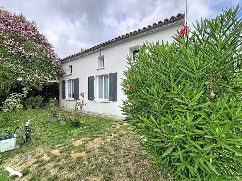 Vente Maison Val-de-Livenne - 2 pièces -80 m² - (33860)