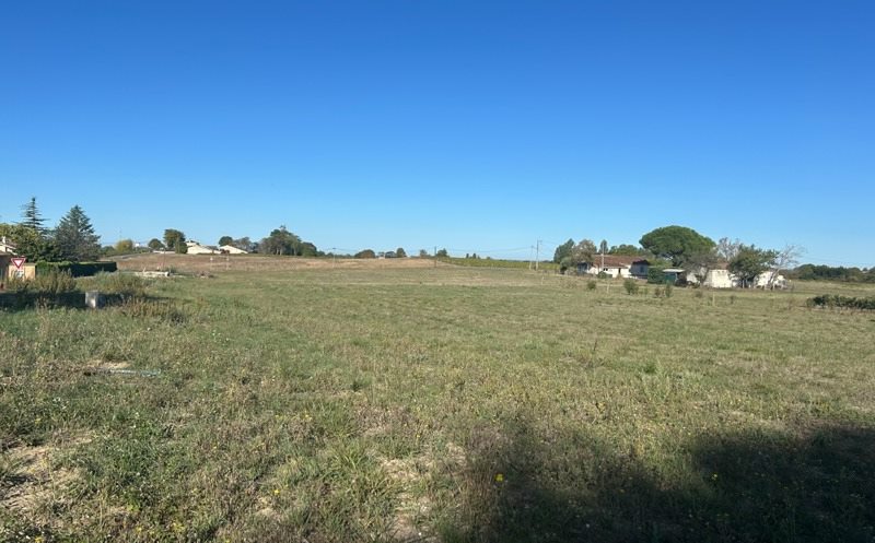 Terrain à vendre · à Cars · 57 000 €