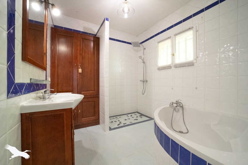 Vente Maison MOMBRIER - 4 pièces -120 m² - (33710)
