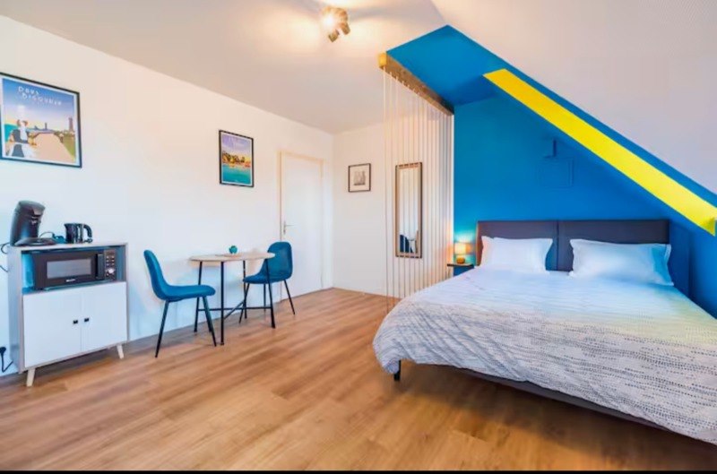 Vente Maison GUINGAMP - 7 pièces -145 m² - (22200)