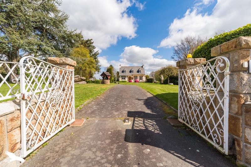 Vente Maison BEGARD - 7 pièces -150 m² - (22140)