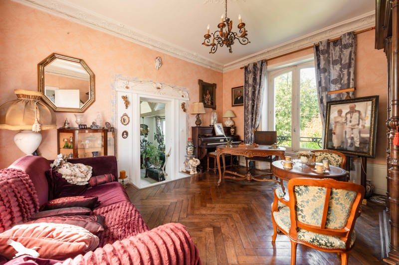 Vente Maison GUINGAMP - 7 pièces -180 m² - (22200)