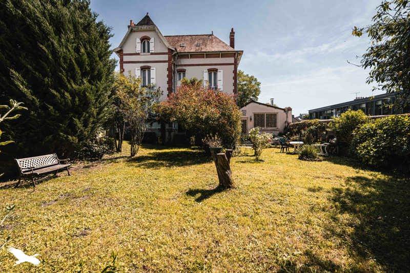 Vente Maison GUINGAMP - 7 pièces -180 m² - (22200)