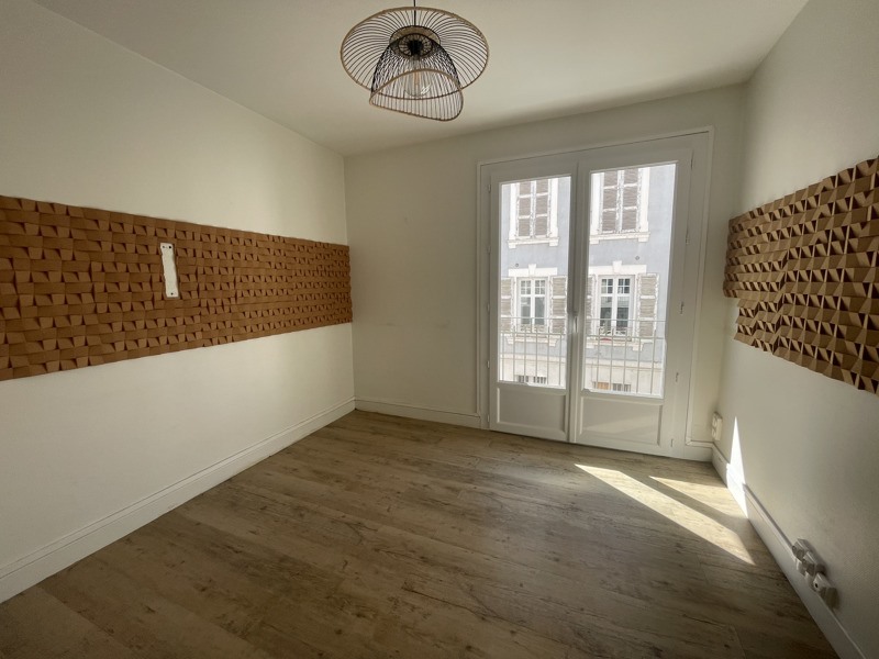 Vente Appartement PAU - 3 pièces -73 m² - (64000)